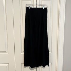 Long black LOFT skirt sz 0